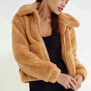 Urban Outfitters Camel Tan Sherpa Cropped Zip Front Women’s Bomber Jacket Sz S